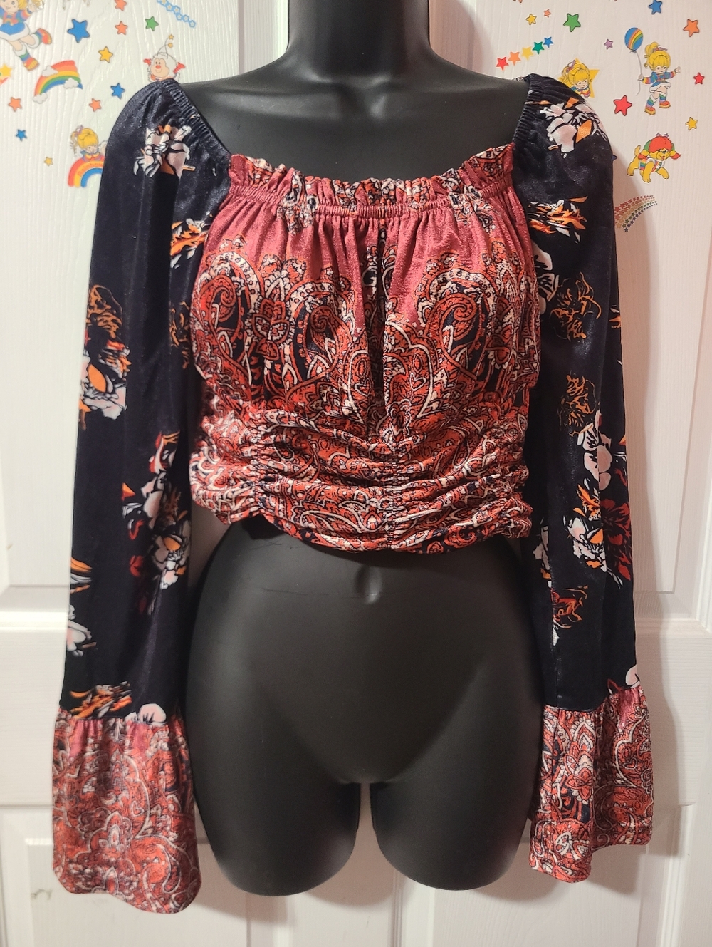 Velvet Boho Paisley Off-Shoulder Crop Top - Red & Black